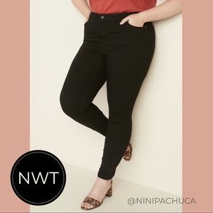NWT High-waisted Rockstar Super Skinny Jeans